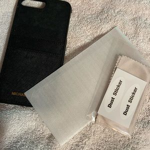 Micheal Kors IPhone 8+ case w one screen glass
